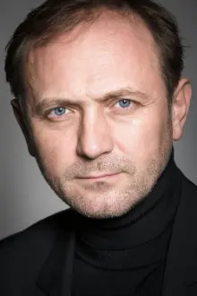 Andrzej Chyra como: Feliks 'Papa' Stamm