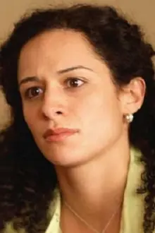 Lucia Brawley como: Lora