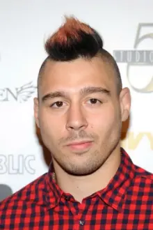 Dan Hardy como: 