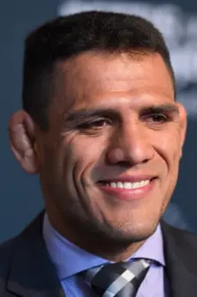 Rafael dos Anjos como: 