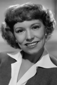 Audrey Christie como: Mrs. Loomis