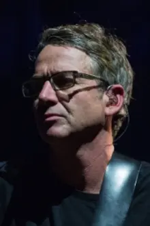 Stone Gossard como: Guitar