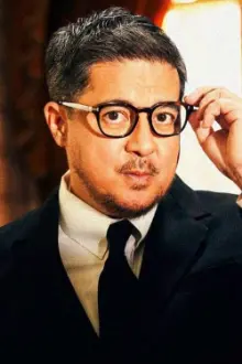 Aga Muhlach como: Emman Toledo