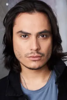 Kiowa Gordon como: William