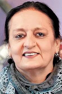 Dolly Ahluwalia como: Adaa's grandmother