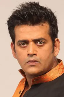 Ravi Kishan como: Udai Pratap Shahi