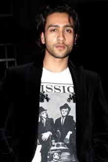 Adhyayan Suman como: Aaditya