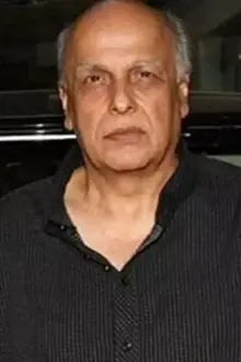 Mahesh Bhatt como: Collector