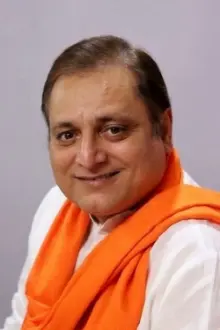 Manoj Joshi como: Tulsi