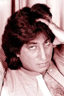 Shakti Kapoor como: Hasan