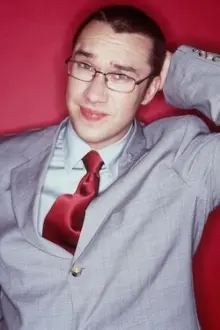 Mark Lamarr como: Self - Host