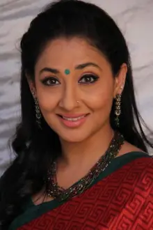 Shruti Ulfat como: Priya