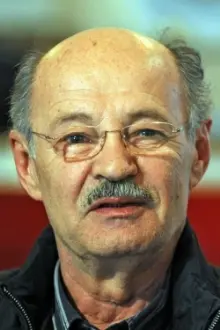 Mustafa Nadarević como: Verebeš