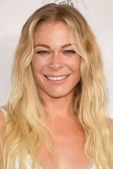 LeAnn Rimes como: Meg Galligan