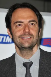 Neri Marcorè como: Nino Ricci