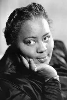 Louise Beavers como: Millie