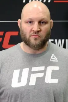 Ben Rothwell como: 