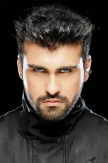 Arya Babbar como: 