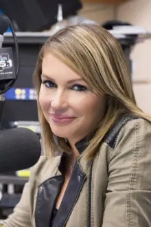 Angie Martinez como: Self - Host