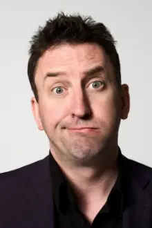 Lee Mack como: 