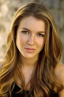 Nathalia Ramos como: Chloe