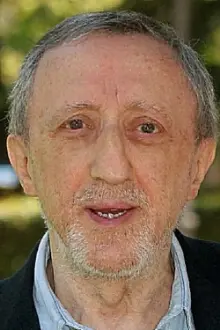 Carlo Delle Piane como: Prof. Carlo Balla