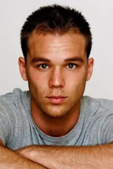 Lincoln Lewis como: Adam Sharp