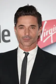 Jake Canuso como: Alessandro