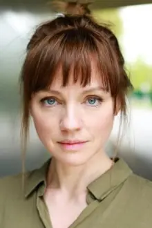 Melanie Gutteridge como: Sherri