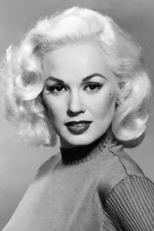 Mamie Van Doren como: Saxie Symbol