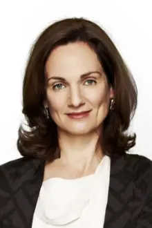 Catherine McClements como: Margaret "Peg" McGibbon