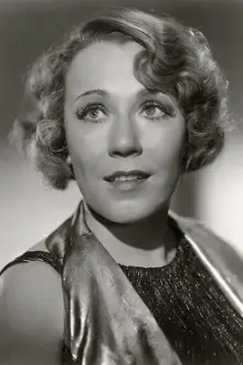 Louise Fazenda como: Nora Tomasello