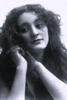 Eulalie Jensen como: Vivien