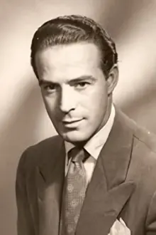 Conrado San Martín como: Alfred Pereira, Agent 069