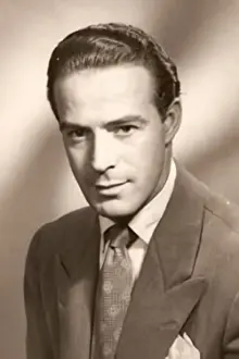 Conrado San Martín como: Casado