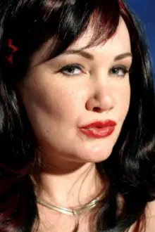 Paige Richards como: Bettie Page