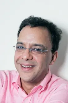 Vidhu Vinod Chopra como: 