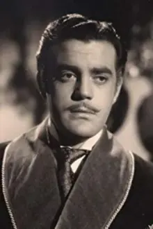 Eduardo Fajardo como: Don Arístides