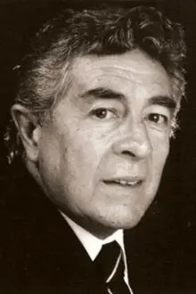 Carlos Nieto como: Nacho, padre de ofelia