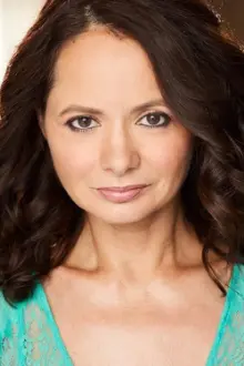 Bernadette Pérez como: Tina