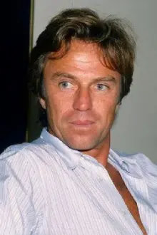 Robin Clarke como: Pamela's Father