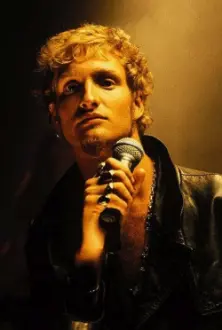 Layne Staley como: Self (archive footage)