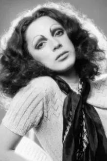 Holly Woodlawn como: 