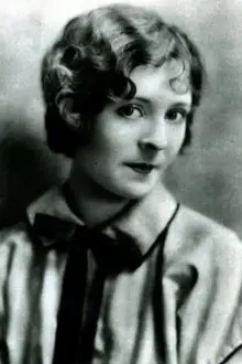 Priscilla Bonner como: Mary Brown