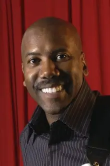 Nathan East como: Bass, Vocals