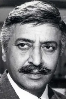 Pran Sikand como: Forest Officer