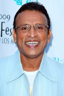 Annu Kapoor como: Charlie