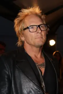 Matt Sorum como: Ele mesmo