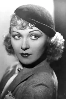 Bernadene Hayes como: Fay Benton