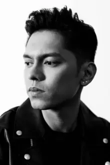 Carlo Aquino como: Manuel Hidalgo